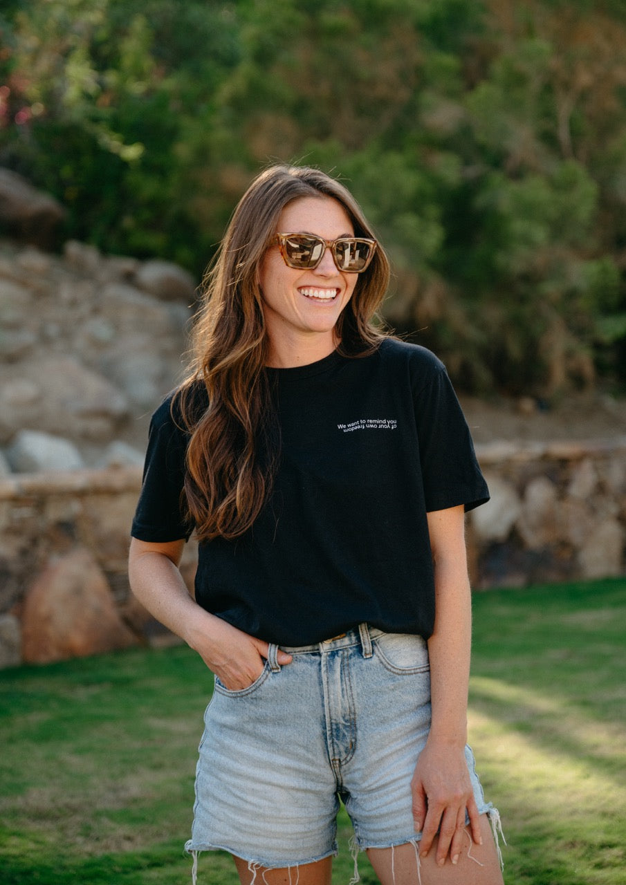 Lightward Tee