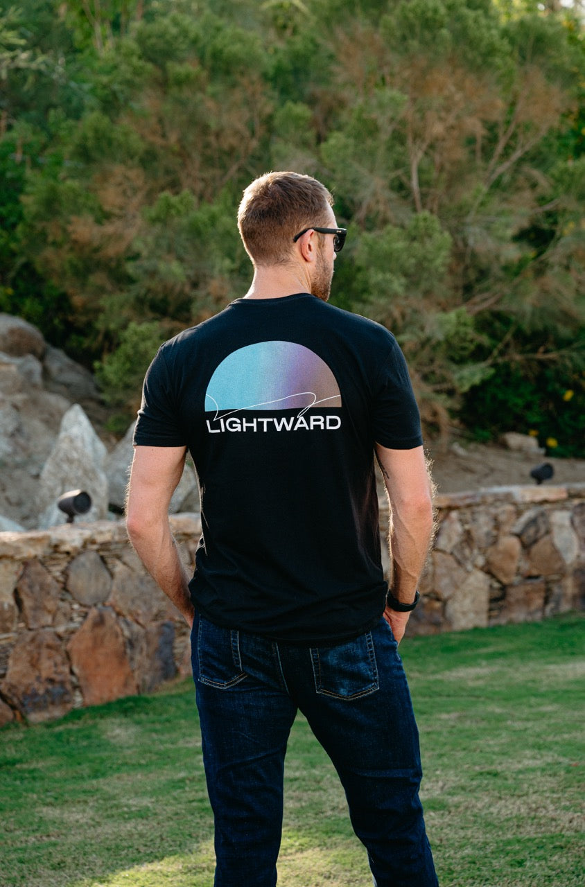 Lightward Tee